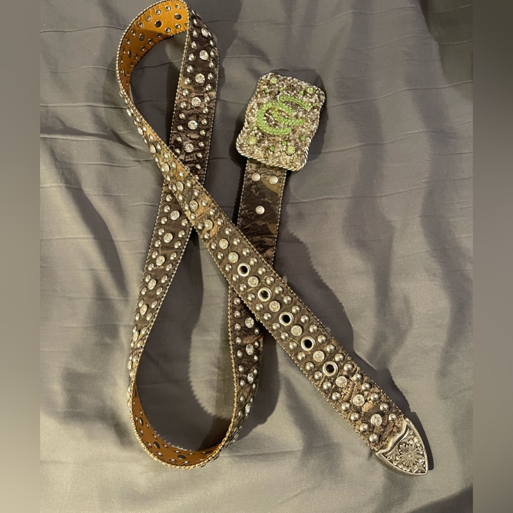 Ladies Nocona  western bling camo belt & buckle